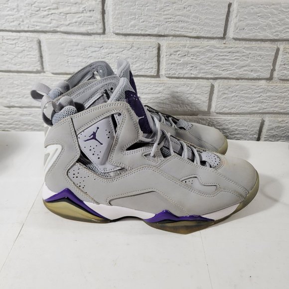 Air Jordan True Flight -- ITEM #1396 - Picture 4 of 7